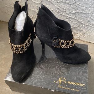 B. Makowsky Black Suede Heels